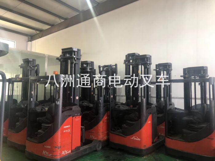 德國(guó)原裝進(jìn)口二手林德電動(dòng)叉車 (15)