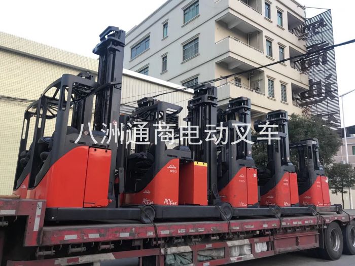 德國(guó)原裝進(jìn)口二手林德電動(dòng)叉車 (26)