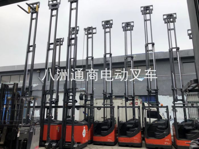 德國(guó)原裝進(jìn)口二手林德電動(dòng)叉車 (27)