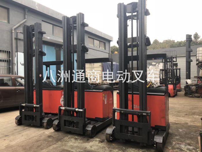 德國(guó)原裝進(jìn)口二手林德電動(dòng)叉車 (28)